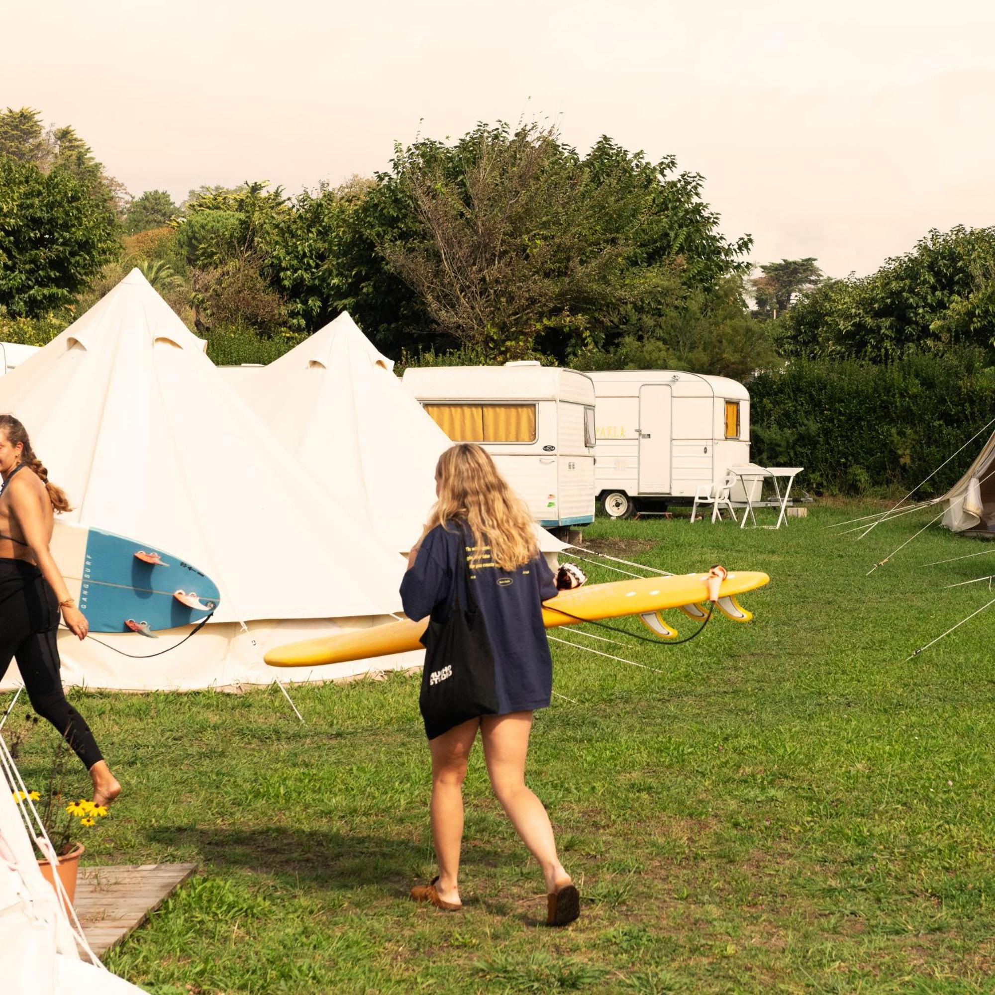 Отель Aparra Surfcamp Сен-Жорж-де-Дидон Экстерьер фото